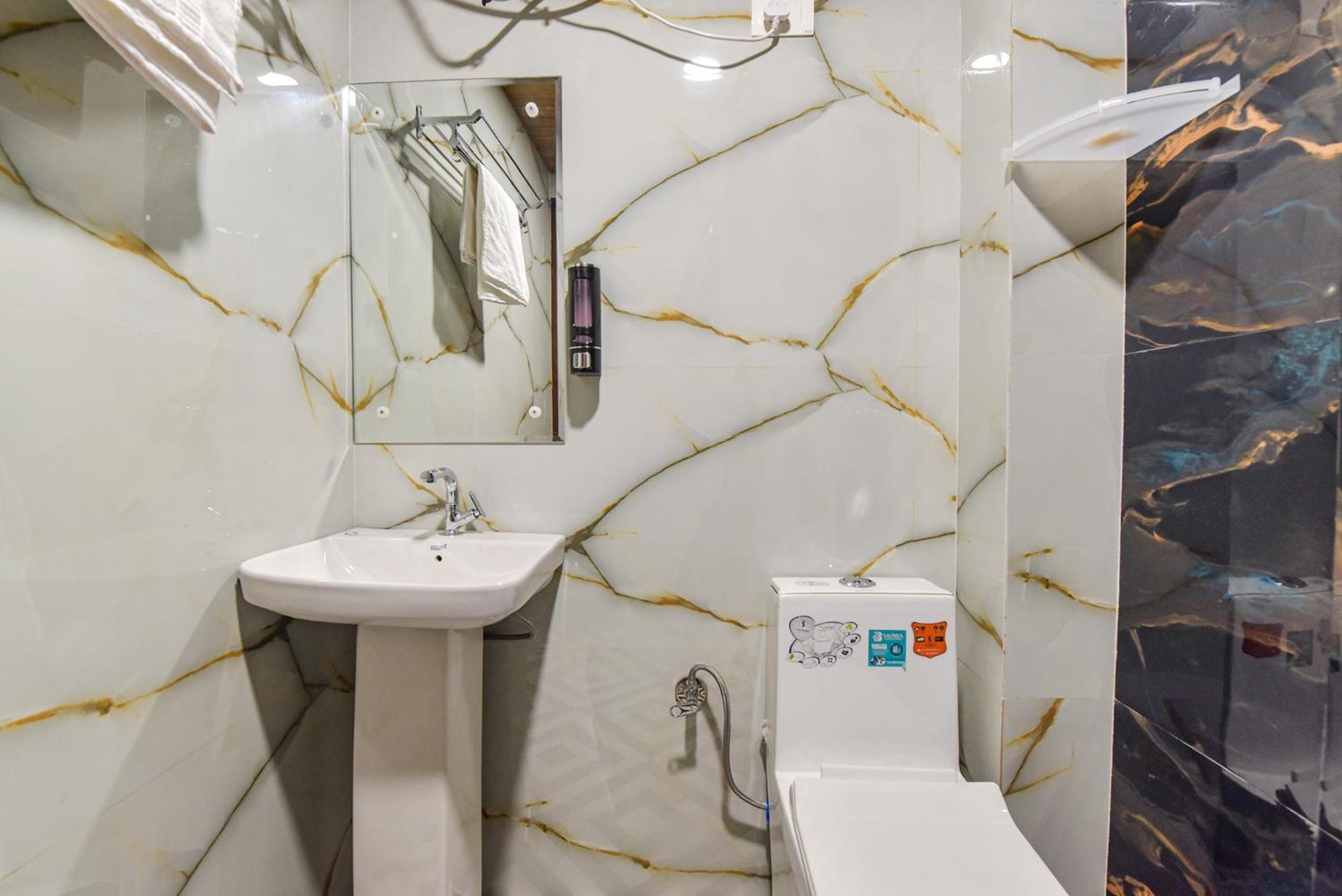 Fabhotel Blooming Beds Pearl Jaipur Eksteriør billede